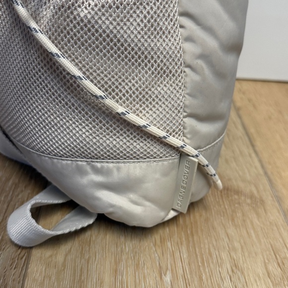 Dagne Dover nova sling bag. Color moonbeam. - Picture 4 of 13